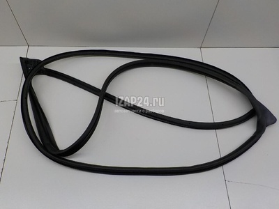 82130N7000 Уплотнитель двери Hyundai-Kia Tucson 2021