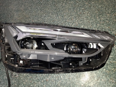 80A941036E audi oe фара переднее п