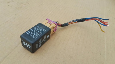 369A4 реле 369 audi a4 b6 a6 c5 4a0951253