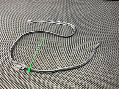 C2Z3065 уплотнитель двери передней правой Jaguar XF X250 2011 ,8X2320538AA,C2Z15555,C2Z13660,C2Z2817,C2Z13664,BX2320394AA,8X23F20530AD,8X23F20708AE,8X2320530AE