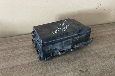 2M5T14A067BB Блок предохранителей FORD FOCUS I Hyundai
