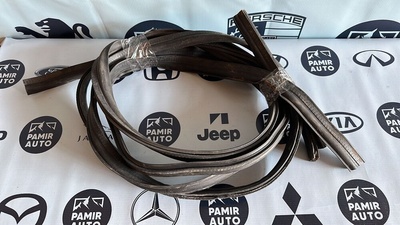 A2116280398 Уплотнитель капота Mercedes E/W211 2002-2009 , id1449