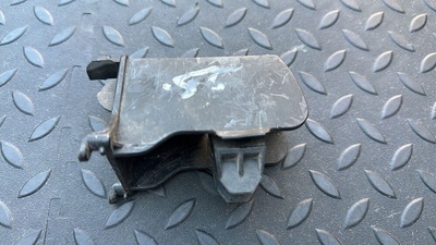 13100365 Кронштейн бампера Opel Vectra/C 2002-2008