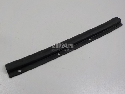 3T0823735 Уплотнитель капота VAG Superb (2008 - 2015)