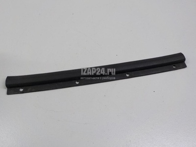 3T0823735 Уплотнитель капота VAG Superb (2008 - 2015)
