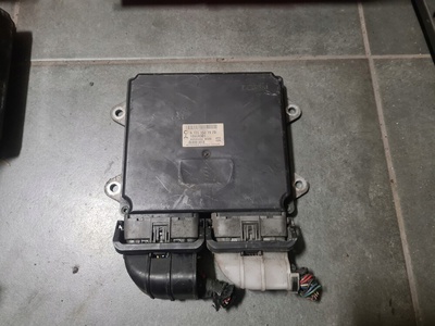 A1351501979 блок управления двигателя кольт forfour 1.3