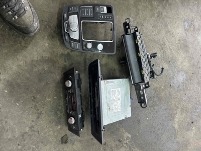 4g1035193a Магнитола Audi A6 C7 рестайлинг (2014—2018) 2016 , 4g0820043cd
