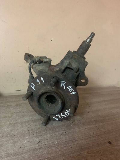 400112J500 Кулак передний правый Nissan Nissan Primera P11E