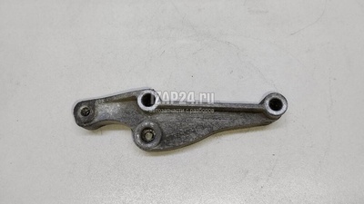 1325605 Кронштейн генератора Ford Focus II (2005 - 2008)