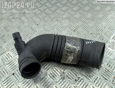 8d0129615k Патрубок воздушного фильтра Volkswagen Passat B5+ (GP) 2002