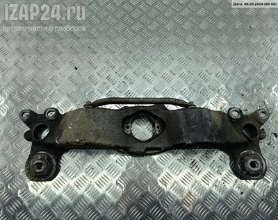 8E0399263S Кронштейн КПП опорный Audi A4 B6 (2001-2004) 2002