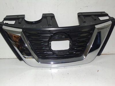 623107FW0B nissan x trail t32 рестайлинг решетка радиатора 62310 7fw0b