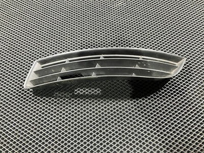 3C0853665 Заглушка (решетка) в бампер Volkswagen Passat B6 2005