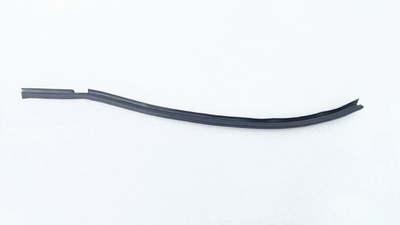4M0837480 Уплотнитель стекла двери Audi SQ7 4M 2022
