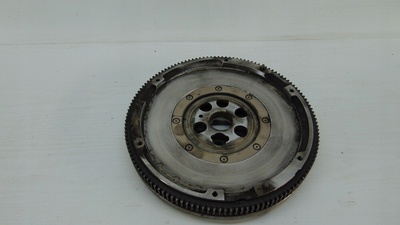 03G105266CN | skoda октавия 2 ii 1.9 колесо двухмассовый 03g105266