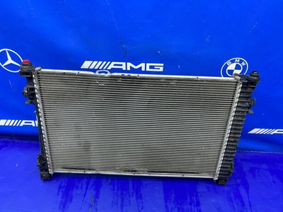 A2035000503 радиатор основной Mercedes-benz c320 W203 2002