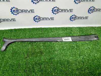 A1637301578 уплотнитель двери Mercedes W163