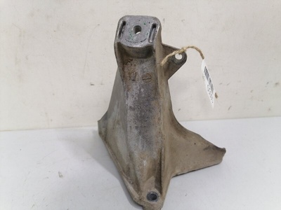 8D0199306G кронштейн двигателя Audi A4 B5 , 8D0199308L