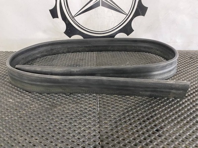 A2538315900 уплотнитель капота Mercedes-Benz GLC-Класс X253/C253