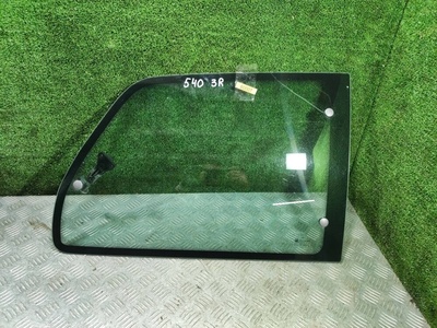 стекло кузовное боковое правое Peugeot 106 1996