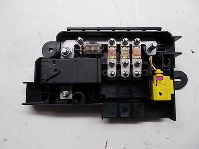 7L0915457B audi a3 8p 3.2 предохранитель akumulatora