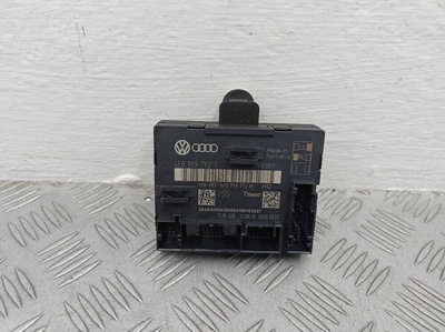 4F0959792T Блок управления передней правой двери Audi Q7 (4LB) рестайлинг 2009 - 2015 2011 ,