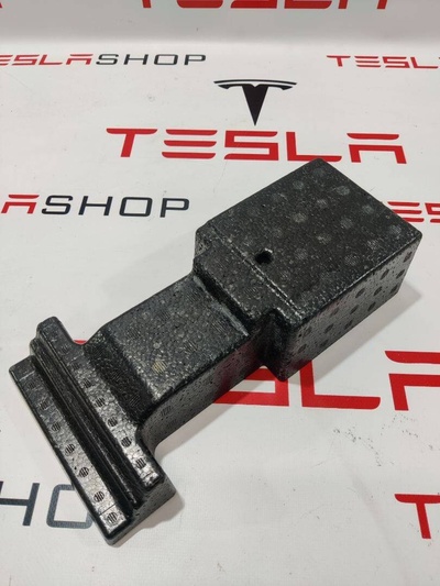 108975700B Прочая запчасть Tesla Model X 2018 1089757-00-B