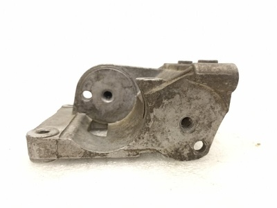 8692808 Кронштейн генератора Volvo S40 2 2004
