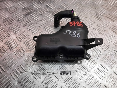 PY8W13570 Маслоотделитель (сапун) Mazda CX-9 II (TC) 2016 - наст. время 2018 ,