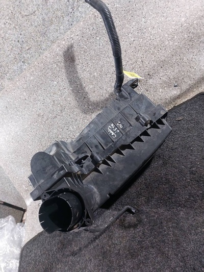 3C0129601CA Корпус воздушного фильтра 1.6 - 1.9TDI. Volkswagen Passat B7 2013 ,3C0129601AM,3C0129607BF,3C0129607AF