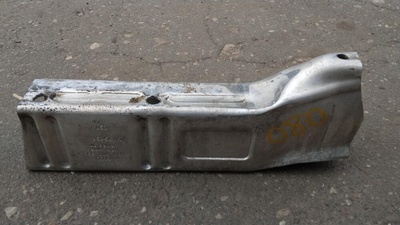 4b0807332j Кронштейн усилителя бампера заднего (домик) Audi A6 2001