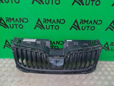 5E0853653AZD4 решетка радиатора Skoda Octavia 3 A7 (5E) 2017-2020 , 5E0853653A