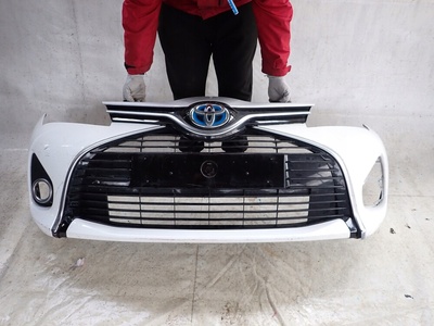 531020D030 toyota yaris iii рестайлинг hybrid 14 - 17 бампер передняя передний