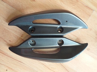 Suzuki burgman 125 an125 an200 07 - 13 крепление пассажира 46221 - 03h0 46211 - 03h0