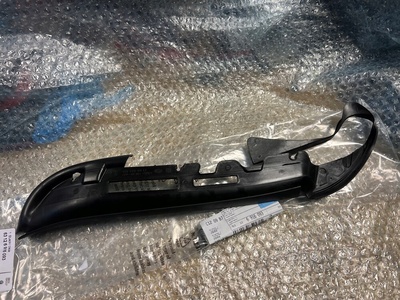 63126916093 bmw e65 уплотнитель лампы левая prelci