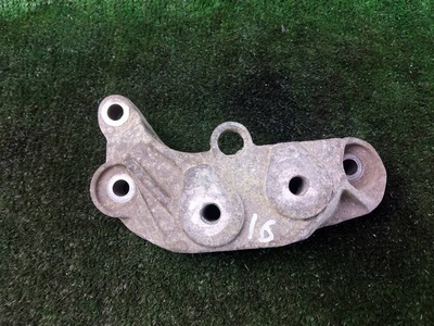 24411042 кронштейн двигателя Opel Corsa C (2000-2006)