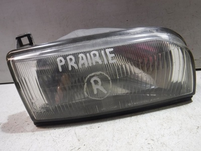 11024266 Фара правая Nissan Prairie II (1988—1998)