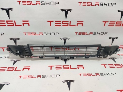 149375900A Заглушка (решетка) в бампер нижняя Tesla Model Y 1493759-00-A