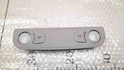 4L0947111B9NQ Плафон салонный центральный Audi A6 C6 2005-2011 Avant