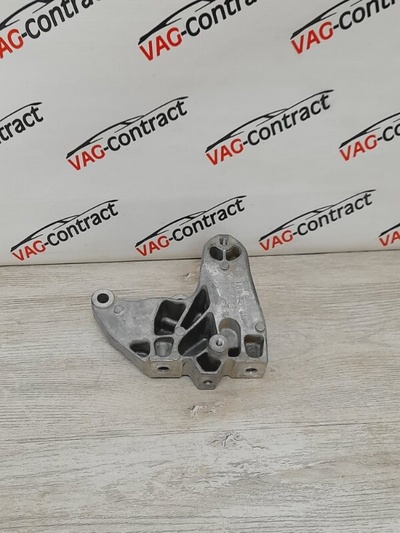1K0199117AP Кронштейн КПП Skoda Octavia A7 2014