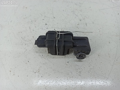 8D0260427 Кронштейн радиатора Audi A6 C5 (1997-2005) 1999