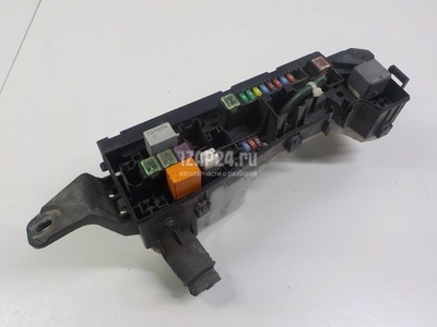 8274105030 Блок реле Toyota Avensis II (2003 - 2008)