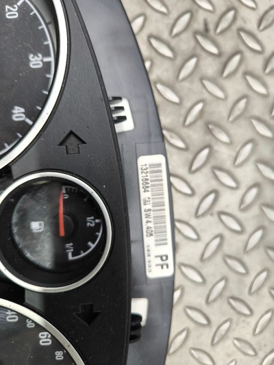 13216684 Щиток приборов (приборная панель) Opel Astra 2005
