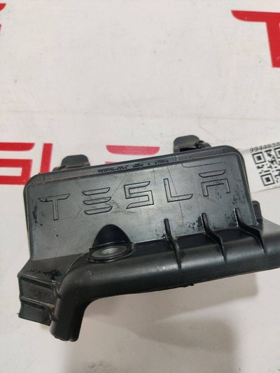 110951400C Прочая запчасть Tesla Model 3 2019 1109514-00-C