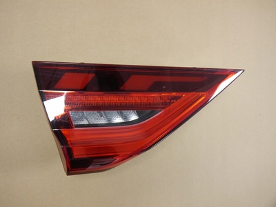 82A945093C audi a1 82a фонарь светодиодный