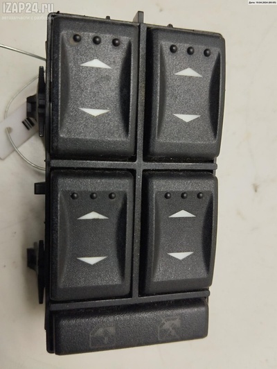 3S7T14A132BA Кнопка стеклоподъемника переднего левого Ford Mondeo III (2000-2007) 2007