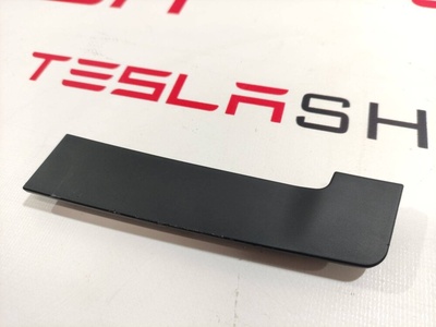 163365701F Заглушка Tesla Model S 2-й рест. 2021 1633657-01-F,1566086-00-A