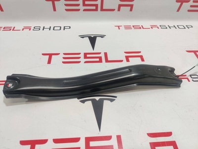 109870500C Направляющая шторки багажника (салазки) Tesla Model 3 2019 1098705-00-C
