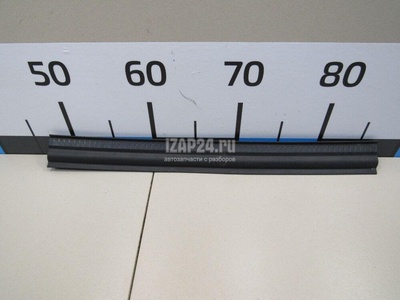 8K0121331H Уплотнитель (внутри) VAG A5/S5 [8T] Coupe/Sportback (2007 - 2016)