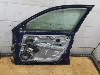 3B0837432CB41 Уплотнитель стекла двери Volkswagen Passat B5 2000